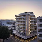 Hilton Garden Chania Otel