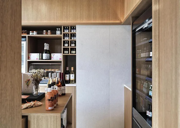 Hilton Garden Chania מלון