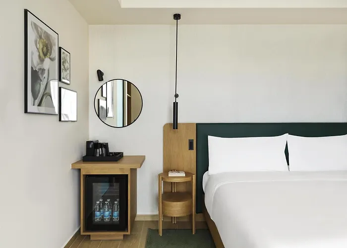 Hilton Garden Chania 4*