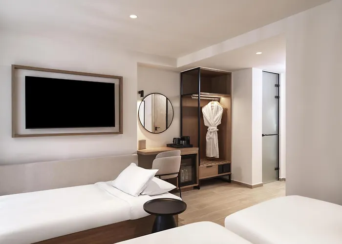 מלון Hilton Garden Chania