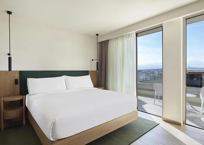 Hilton Garden Chania 4*