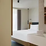 Hilton Garden Chania Hotell 4*