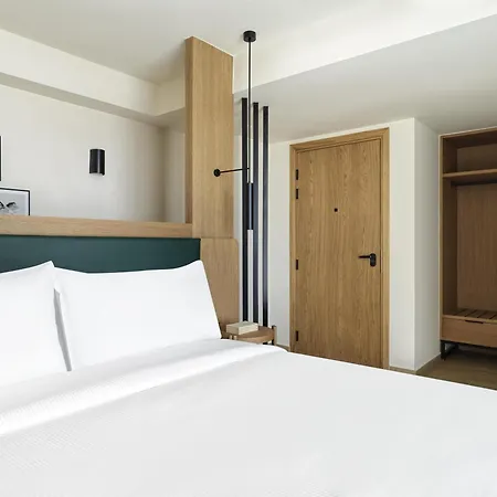 Hilton Garden Chania 4*